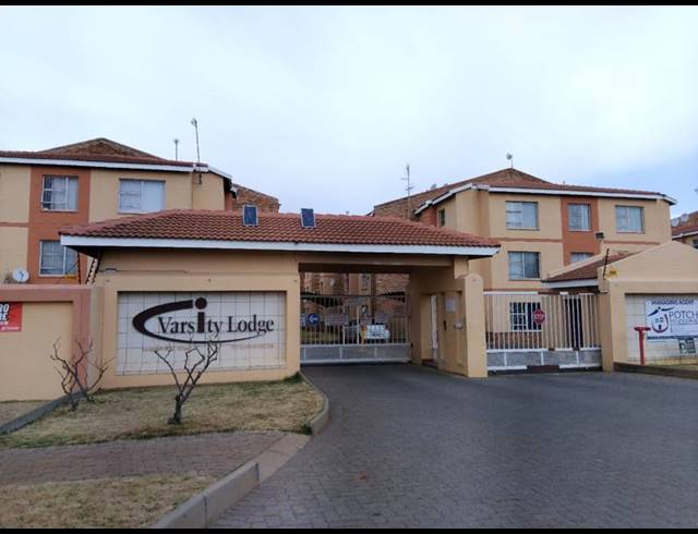 2 BEDROOM PROPERTY TO RENT IN DIE BULT